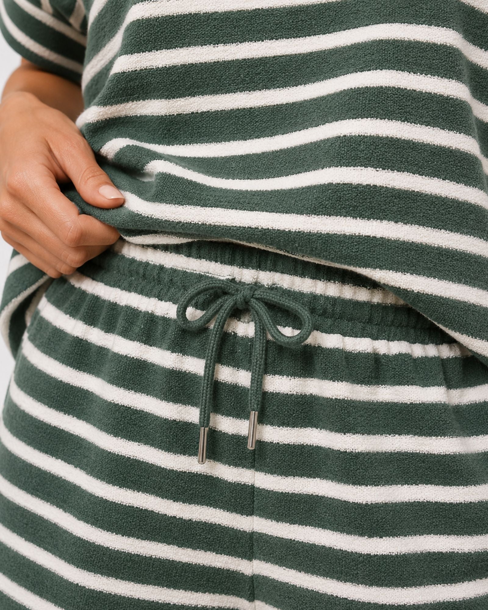 VMLINE STRIPE SHORTS